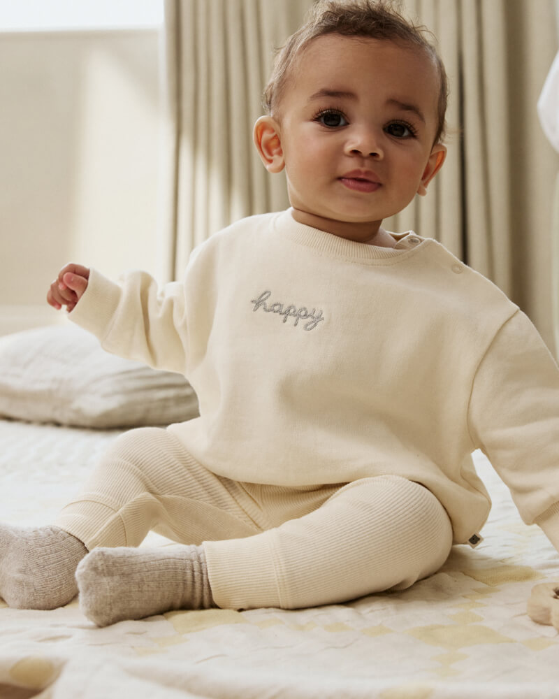 EFFORTLESS ESSENTIALS